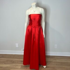 Gorgeous Bally Scarlet Strapless Gown❤️6